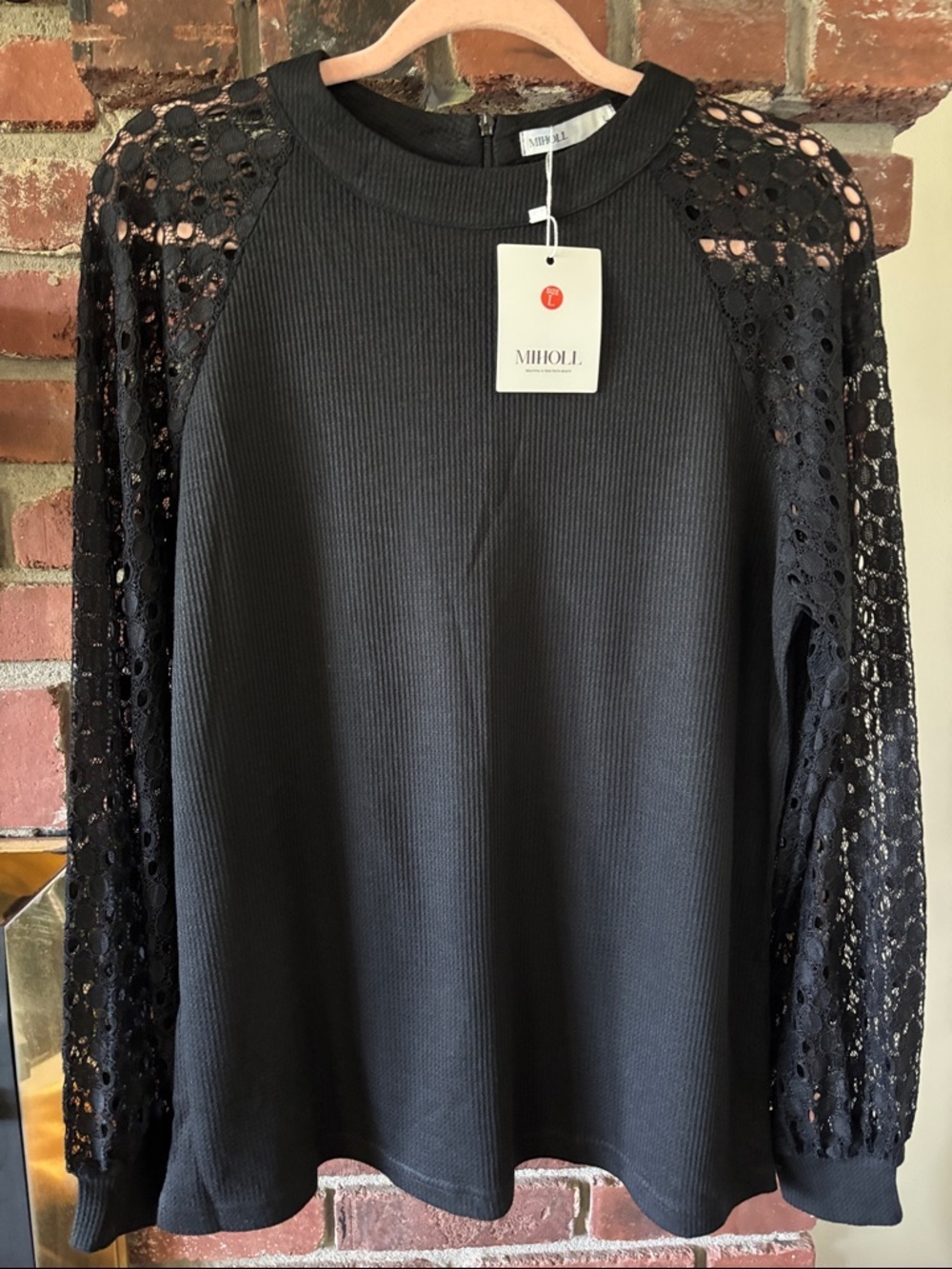 NEW! MIHOLL Black Lace-Sleeve Casual Blouse Ribbed Waffle Top Women’s Size Large